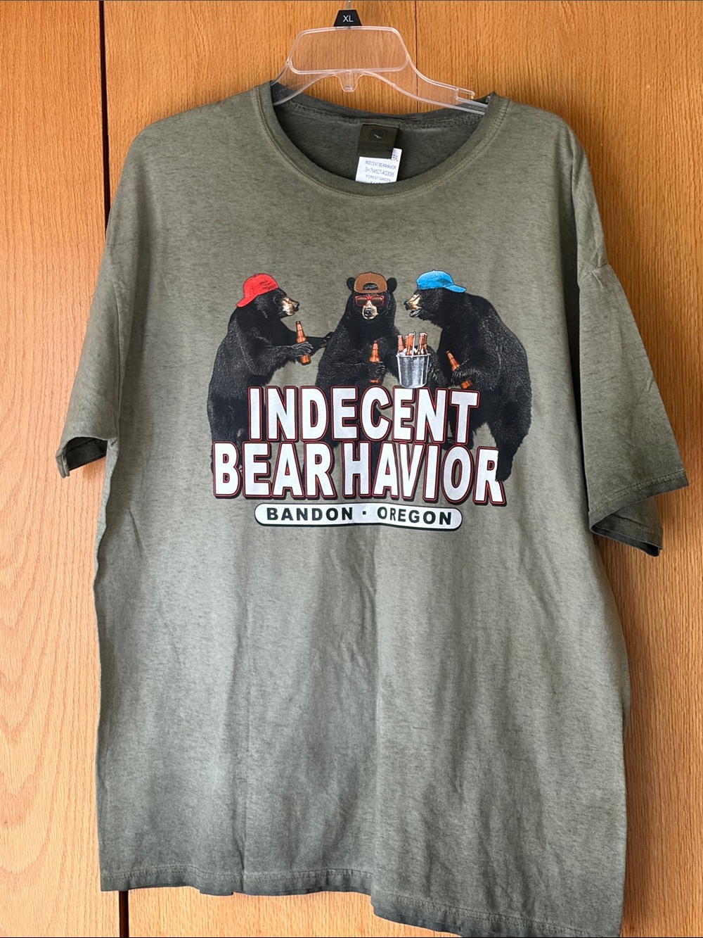 NEW NWT men XL Cotton graphic SS tee t shirt Indecent Bear Havior beer drinking